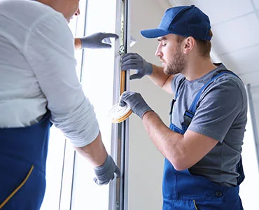 glass repair experts in Thornhill